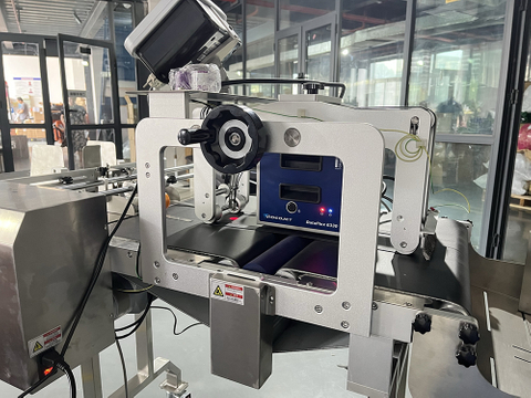 Automatic friction feeder 